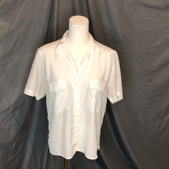 Lord & Taylor Tops - 80’s Women’s Short Sleeve Shirt by Lord & Taylor